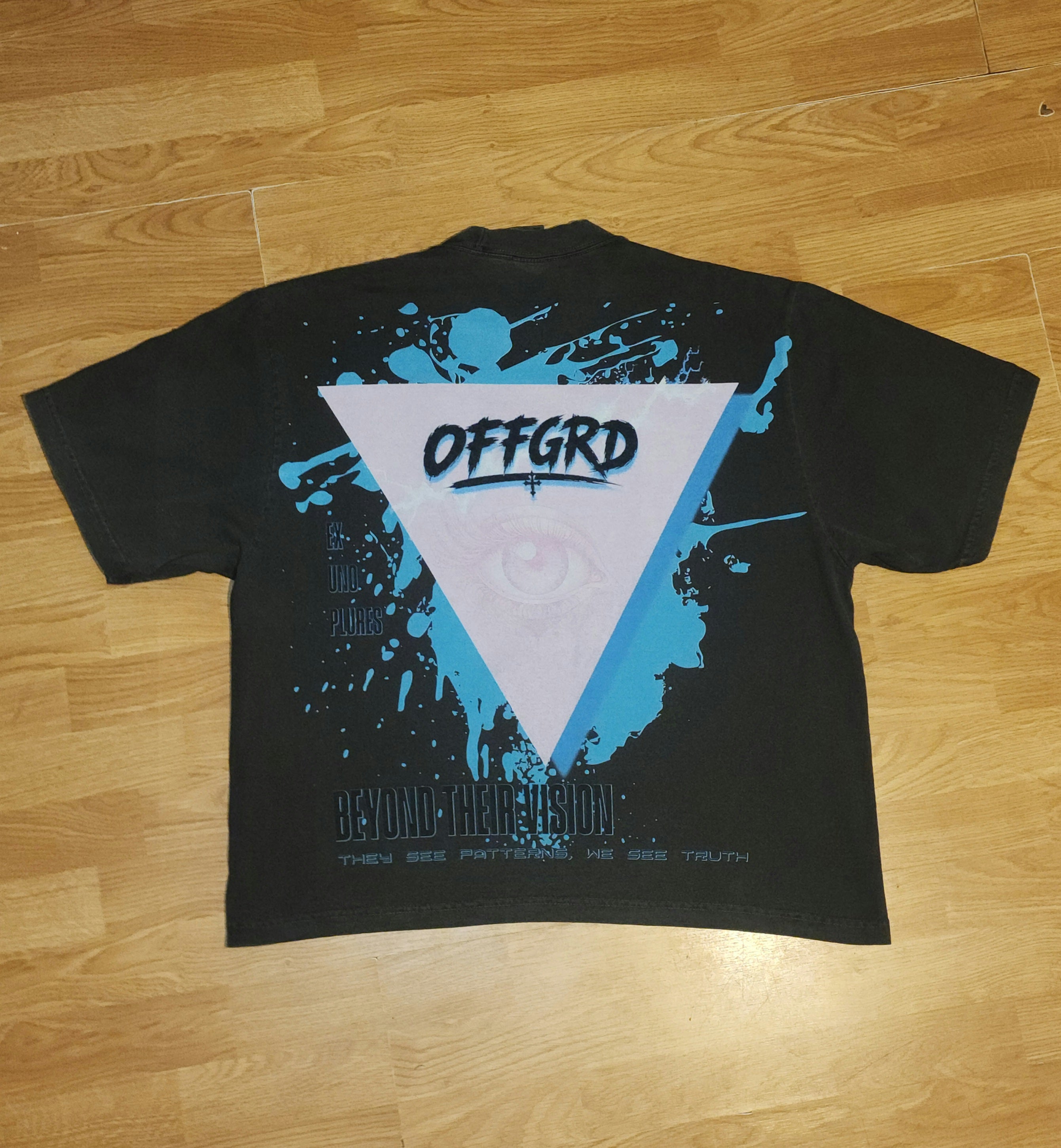 Beyond their vision Oversized shirt